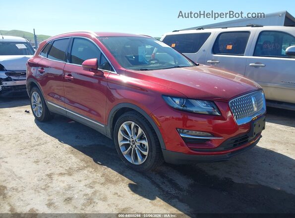5LMCJ2C96KUL02624 2019 LINCOLN MKC Красный Передняя правая четверть
