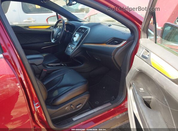 5LMCJ2C96KUL02624 2019 LINCOLN MKC Красный Вид салона спереди
