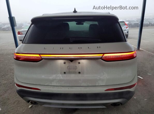 5LMCJ2C96LUL01779 2020 LINCOLN CORSAIR White Widok z tyłu