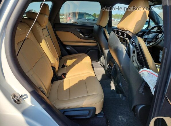5LMCJ2C97MUL17362 2021 LINCOLN CORSAIR Белый Вид задней части салона