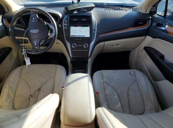 5LMCJ3C91GUJ18933 2016 LINCOLN MKC Серый Вид панели приборов