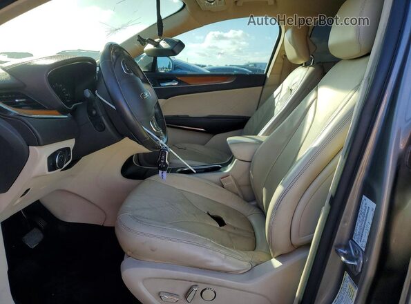 5LMCJ3C91GUJ18933 2016 LINCOLN MKC Серый Вид салона спереди