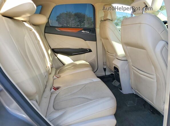 5LMCJ3C91GUJ18933 2016 LINCOLN MKC Серый Вид задней части салона