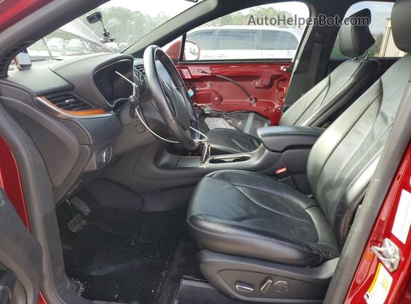 5LMCJ3C96HUL70419 2017 LINCOLN MKC Red Widok wnętrza z przodu