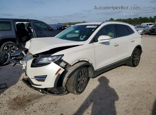 5LMCJ3C97KUL25903 2019 LINCOLN MKC Белый Передняя левая четверть