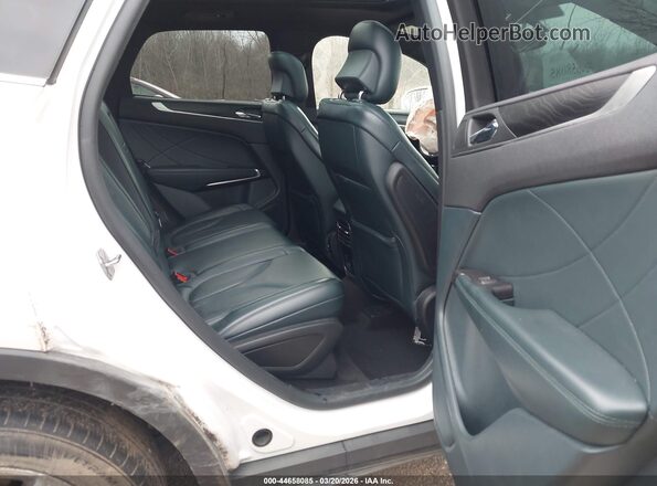 5LMCJ3D94KUL18034 2019 LINCOLN MKC Белый Вид наклейки с VIN-кодом