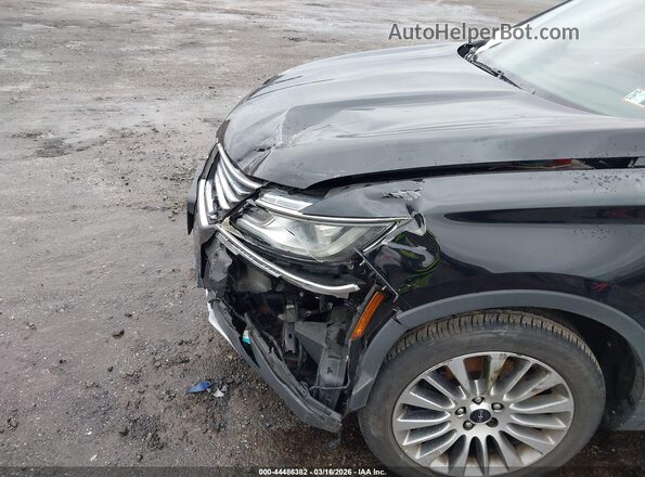 5LMCJ3D98HUL54916 2017 LINCOLN MKC Черный Вид спереди