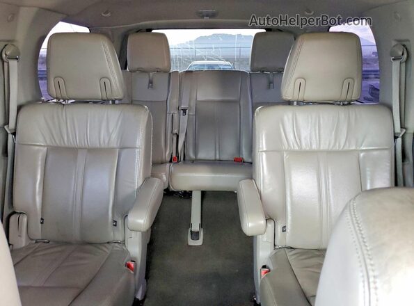 5LMJJ2HT0GEL00929 2016 LINCOLN NAVIGATOR Black Vista de los asientos traseros