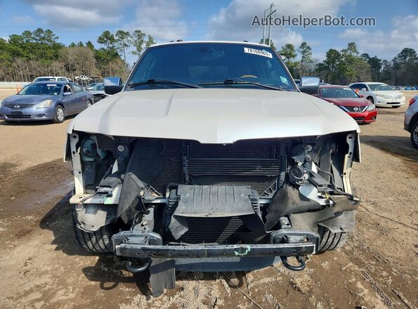 5LMJJ2HT4GEL09679 2016 LINCOLN NAVIGATOR White Front view