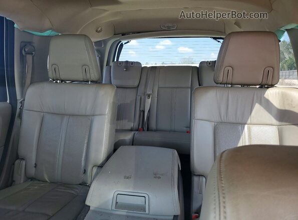 5LMJJ2HT6HEL11824 2017 LINCOLN NAVIGATOR Белый Вид задних сидений