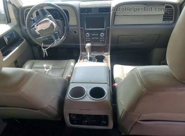 5LMJJ2HT6HEL11824 2017 LINCOLN NAVIGATOR Белый Вид панели приборов