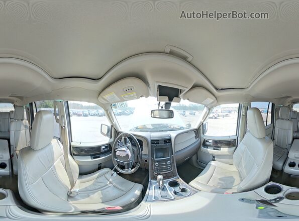 5LMJJ2HT6HEL11824 2017 LINCOLN NAVIGATOR Белый 