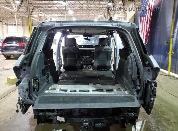 5LMJJ2LG2SEL13474 2025 LINCOLN NAVIGATOR Silver 