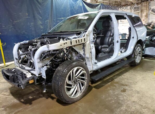 5LMJJ2LG2SEL13474 2025 LINCOLN NAVIGATOR Silver Przód lewy