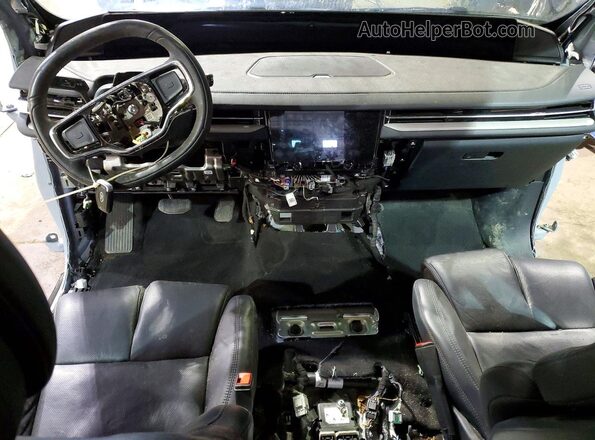 5LMJJ2LG2SEL13474 2025 LINCOLN NAVIGATOR Silver Widok deski rozdzielczej