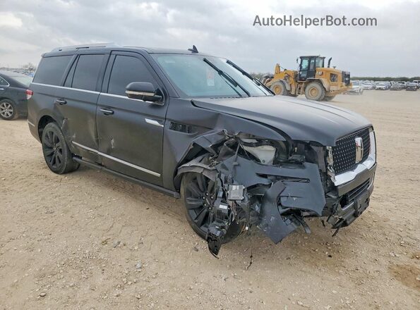 5LMJJ2LG6REL01354 2024 LINCOLN NAVIGATOR Черный Передняя правая четверть