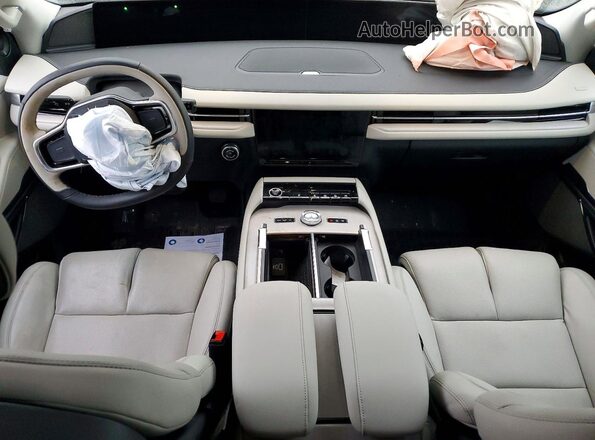 5LMJJ2LGXSEL00200 2025 LINCOLN NAVIGATOR Черный Вид панели приборов