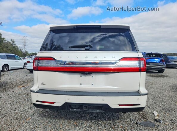 5LMJJ2LT2JEL07797 2018 LINCOLN NAVIGATOR Белый Вид сзади
