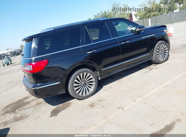 5LMJJ2LT3JEL00521 2018 LINCOLN NAVIGATOR Черный Задняя правая четверть