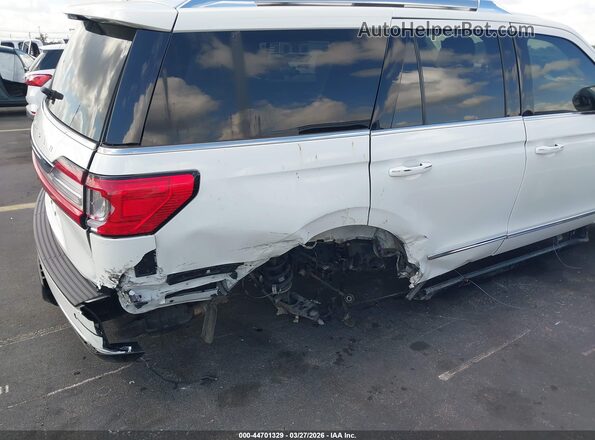 5LMJJ2LT4MEL20880 2021 LINCOLN NAVIGATOR Белый Вид спереди