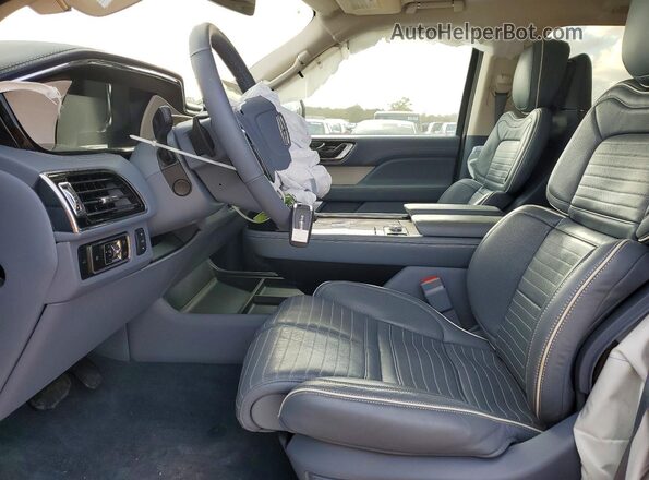 5LMJJ2TG2REL06454 2024 LINCOLN NAVIGATOR White Սալոնի դիմացի տեսք