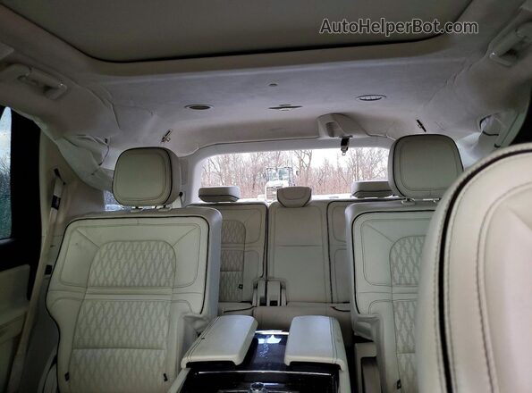 5LMJJ2TT8KEL16716 2019 LINCOLN NAVIGATOR Синий Вид задних сидений