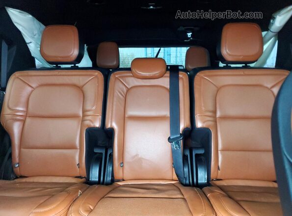 5LMJJ3LT2MEL04084 2021 LINCOLN NAVIGATOR Черный Вид задних сидений