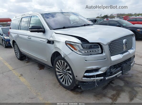 5LMJJ3LT3JEL03697 2018 LINCOLN NAVIGATOR L Серебряный Передняя правая четверть
