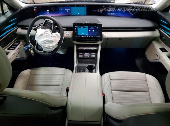5LMPJ8KA3TJ991444 2026 LINCOLN NAUTILUS Серый Вид панели приборов