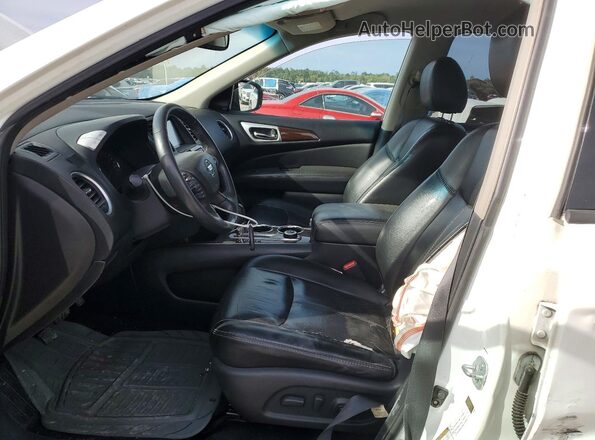 5N1AR2MM0GC625392 2016 NISSAN PATHFINDER White Front interior view