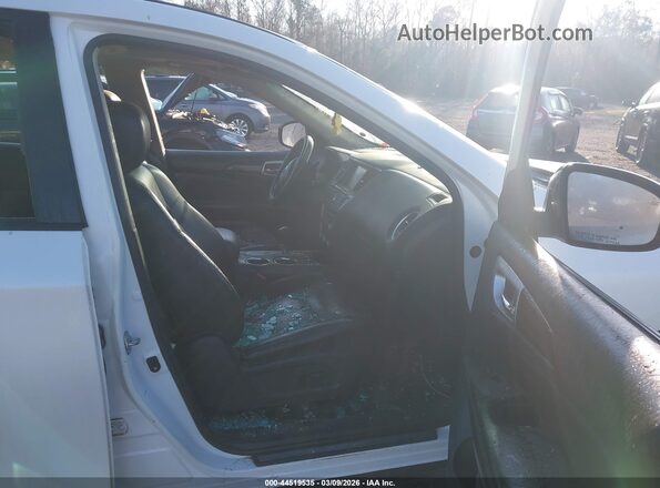 5N1AR2MN7GC611952 2016 NISSAN PATHFINDER White Vista interior delantera