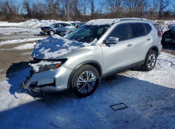 5N1AT2MV7KC844188 2019 NISSAN ROGUE Silver Vista tres cuartos delantera izquierda