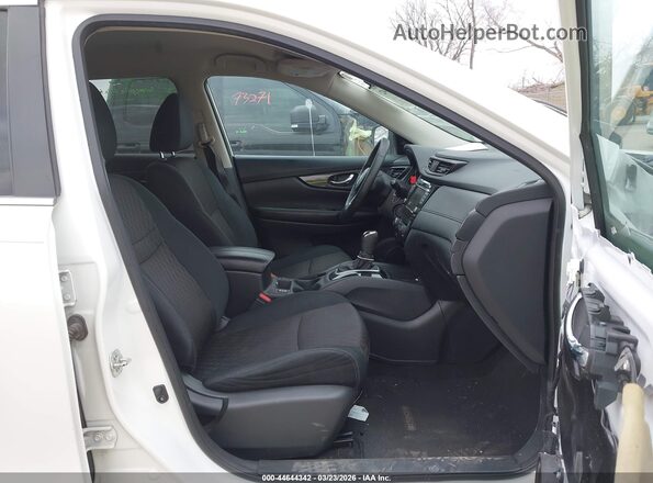 5N1AT2MVXJC758923 2018 NISSAN ROGUE White Widok wnętrza z przodu