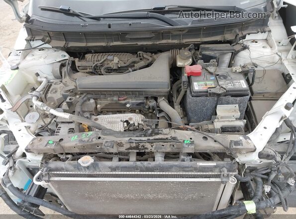 5N1AT2MVXJC758923 2018 NISSAN ROGUE White Widok z tyłu