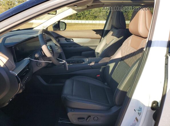 5N1AZ3DT9SC112499 2025 NISSAN MURANO Белый Вид салона спереди