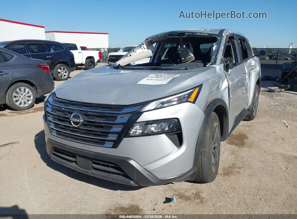5N1BT3BAXSC836788 2025 NISSAN ROGUE Серебряный Передняя левая четверть