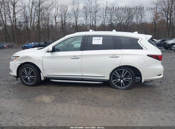 5N1DL0MM5JC505212 2018 INFINITI QX60 White Widok wnętrza z tyłu