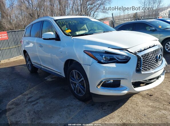 5N1DL0MM8JC528953 2018 INFINITI QX60 Белый Передняя правая четверть