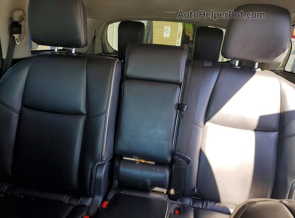 5N1DL0MMXKC550938 2019 INFINITI QX60 Silver Հետևի նստատեղերի տեսք