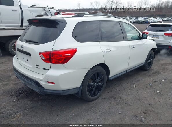 5N1DR2MM0JC643427 2018 NISSAN PATHFINDER Белый Задняя правая четверть