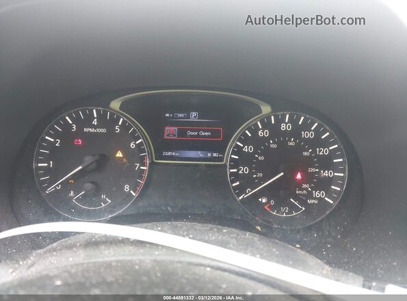 5N1DR2MM2HC690887 2017 NISSAN PATHFINDER Silver Widok tylnych siedzeń