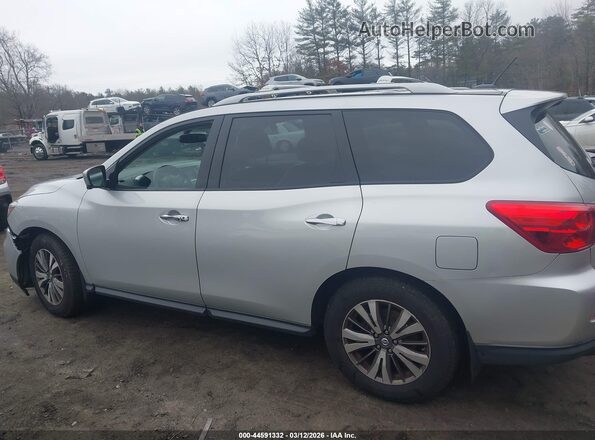 5N1DR2MM2HC690887 2017 NISSAN PATHFINDER Silver Widok wnętrza 360 stopni