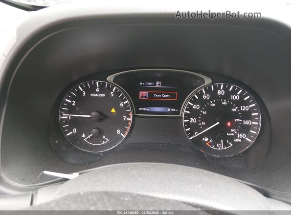 5N1DR2MM8HC696273 2017 NISSAN PATHFINDER Silver Հետևի նստատեղերի տեսք