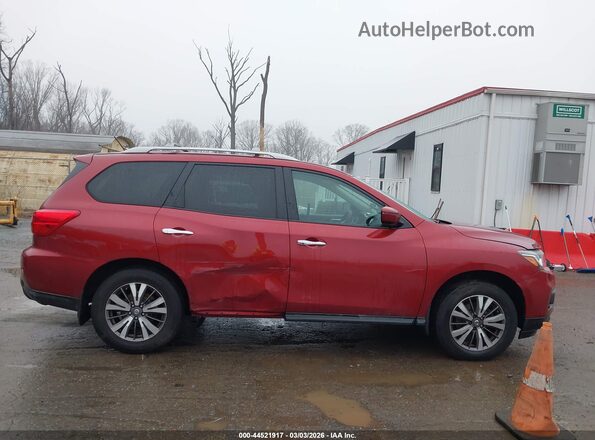 5N1DR2MM8HC913174 2017 NISSAN PATHFINDER Красный Вид задней части салона