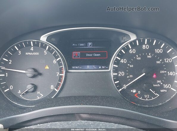 5N1DR2MMXHC628329 2017 NISSAN PATHFINDER Cream Вид задніх сидінь