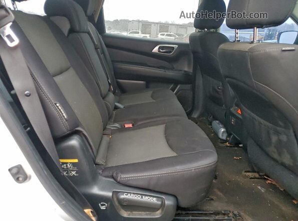 5N1DR2MN5JC606690 2018 NISSAN PATHFINDER Серебряный Вид задней части салона