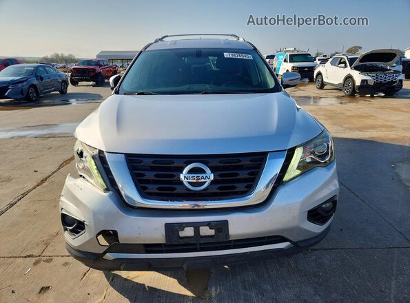5N1DR2MN5JC672950 2018 NISSAN PATHFINDER Серебряный Вид спереди