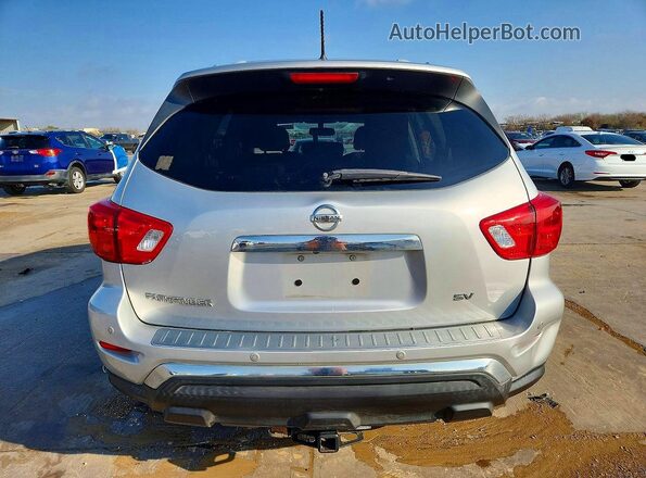 5N1DR2MN5JC672950 2018 NISSAN PATHFINDER Серебряный Вид сзади