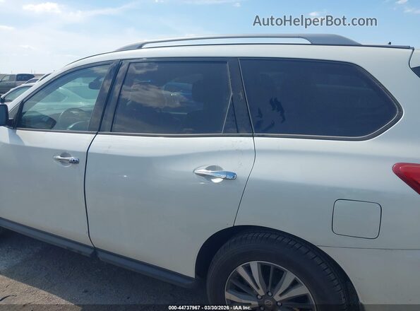5N1DR2MN7HC686231 2017 NISSAN PATHFINDER White 