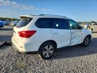 2018 Nissan Pathfinder Sv White vin: 5N1DR2MN8JC639439